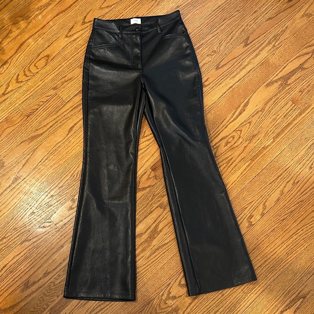 Aritzia Wilfred “Beatrix” Black Vegan Leather Pant (Size 4)